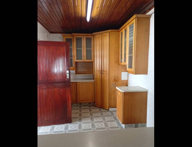 5 BEDROOM HOUSE FOR SALE IN HILLARY